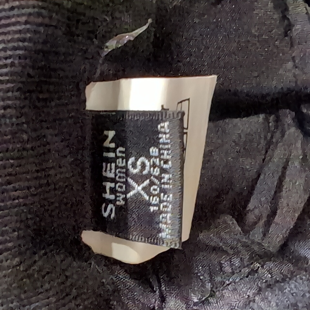 SHEIN Black Straight Relaxed Ripped Knees High Rise Skinny Jeans Size XS - Picture 10 of 11